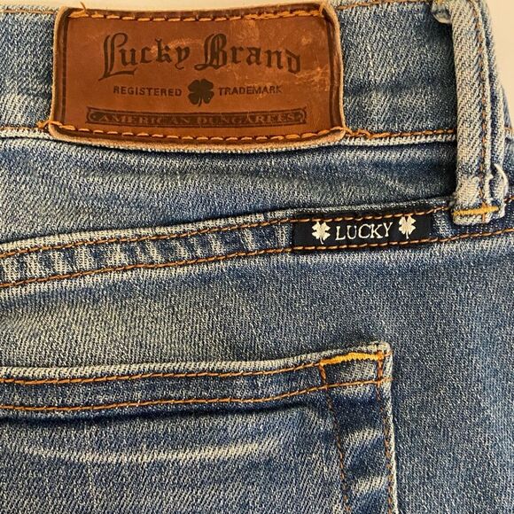 Lucky Brand - Sweet'n Crop Jeans Medium Wash Straight Leg  Low Rise - size 6/28 - Picture 8 of 10
